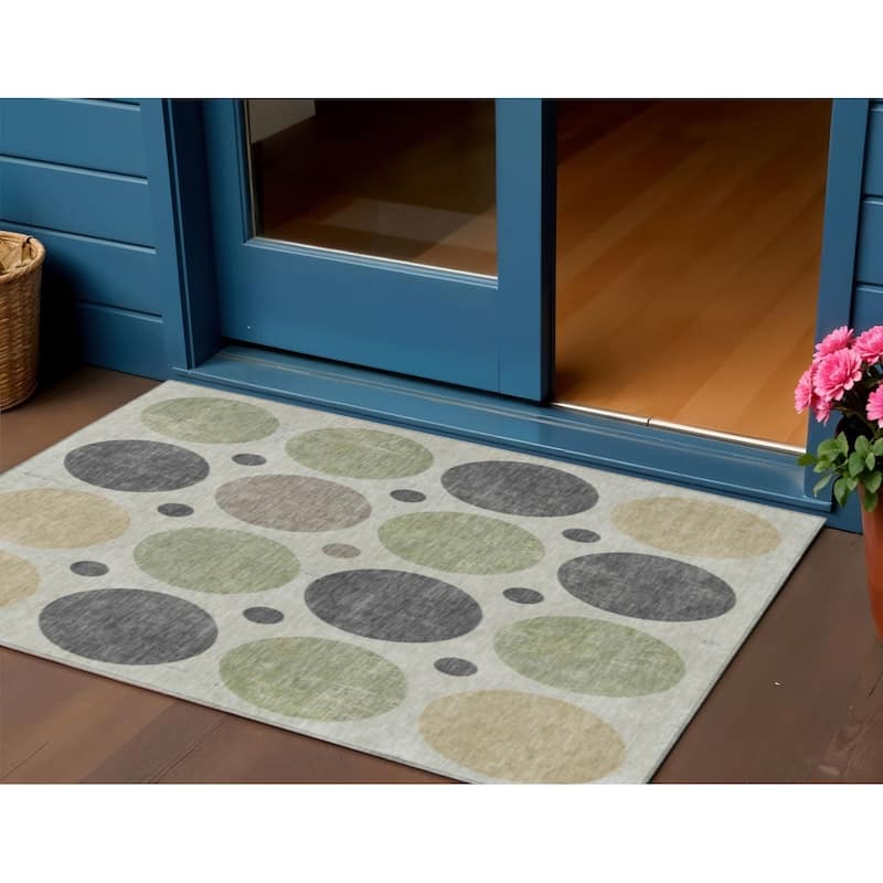 HomeRoots Geometric Transitional Rectangle Outdoor Rug - 3' x 5'