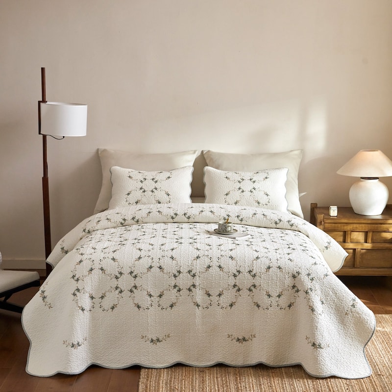 3Pcs Soft European Cottage Cream Cotton Quilt Bedspread Set - King - Ivory / Sage Green