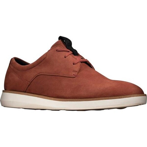 clarks red laces