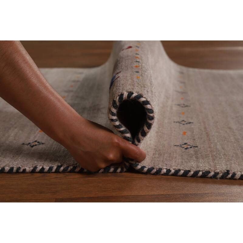 Hand Knotted Oriental 100% Wool Carpet Tribal Animal Pictorial Beige & Ivories Gabbeh Area Rug - 4' 11'' X 3' 0''