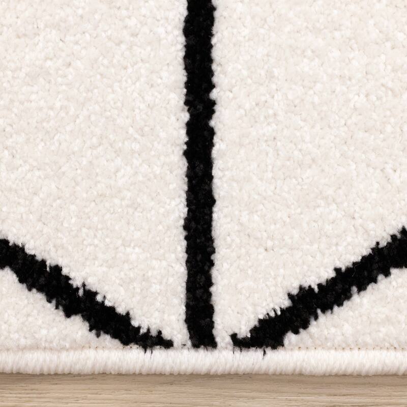 White Black Modern Geometric Trellis Design Rug
