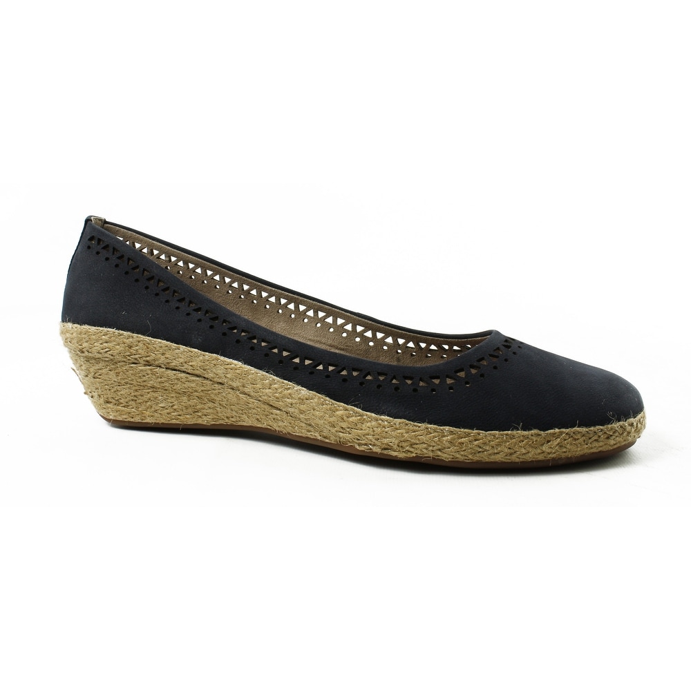 easy spirit espadrilles