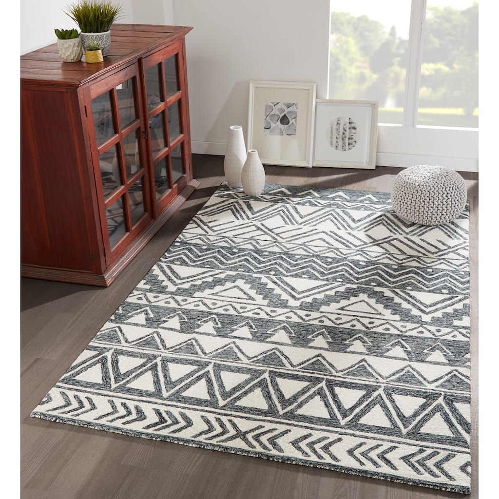 Momeni Mallorca Large-scale Tribal Hand-hooked Cotton Area Rug
