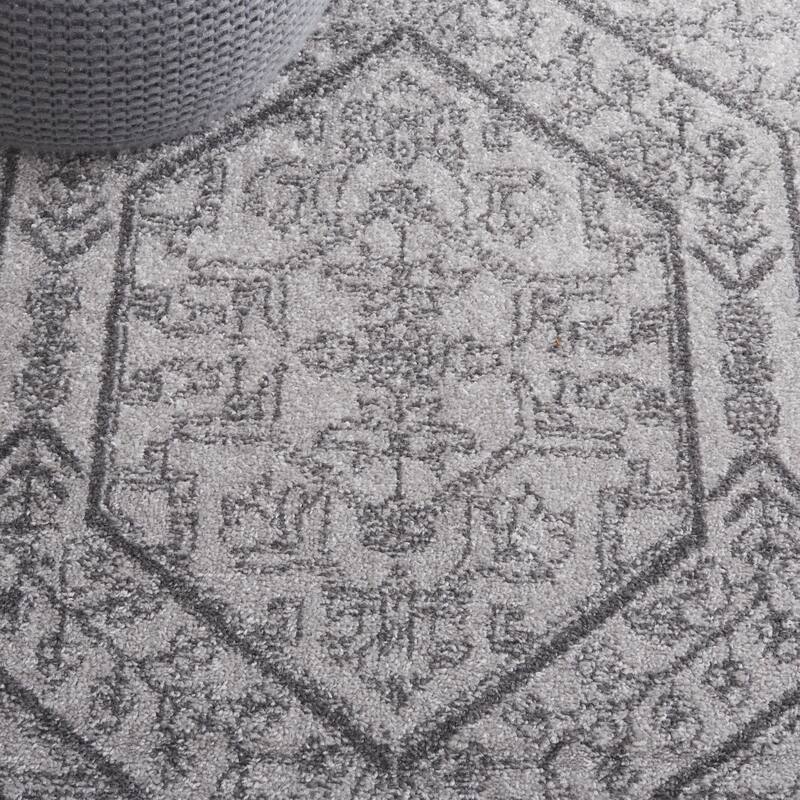 SAFAVIEH Adirondack Sian Rustic Oriental Medallion Rug