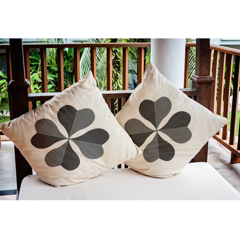 Lucky Clover St. Patrick's Day Indoor/Outdoor Throw Pillow