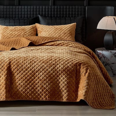 Octa Gold 100% Velvet Quilt /Coverlet Set with Pillowcase