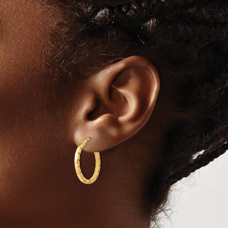 Curata 14k Yellow Gold Small Striped Edge Hoop Earrings - 21x20.15mm