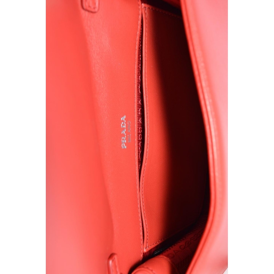 prada 1bd137