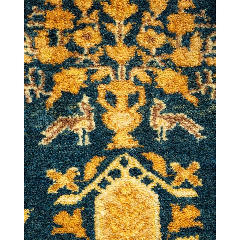 Overton Handknotted Wool Traditional Oriental Green Area Rug - 6' x 9'