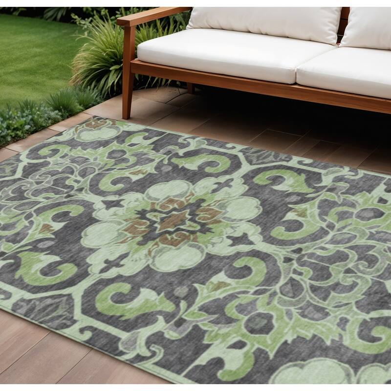 HomeRoots Damask Traditional Rectangle Outdoor Rug - 8' X 10'