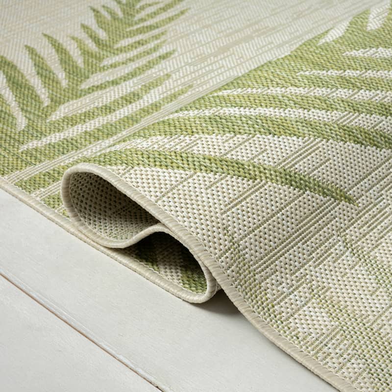 Sevita Beige/Green Lush Palms Indoor/Outdoor Rug