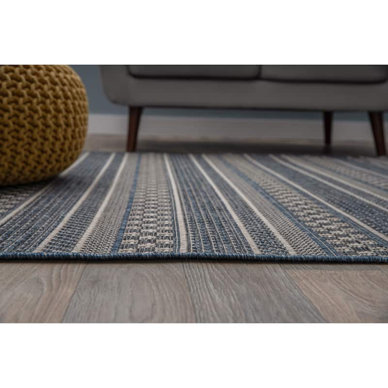 World Rug Gallery Bohemian Geometric Stripe Indoor/Outdoor Area Rug