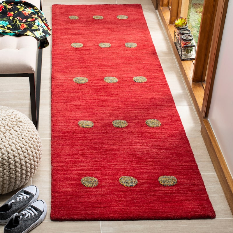 SAFAVIEH Handmade Himalaya Brittni Modern Wool Rug - 2' 3" x 8' - Red - Runner/Rectangle