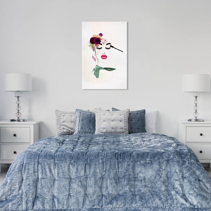 Wynwood Studio Fashion and Glam Ava's Dream White and Glam Wall Art Canvas Print - 36 x 24
