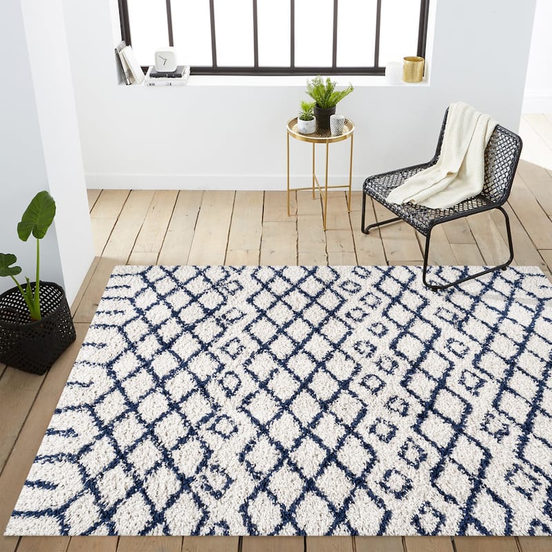 JONATHAN Y Tela Moroccan Diamond Shag Area Rug