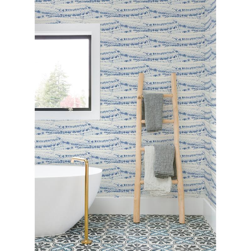 Chesapeake Rannell Navy Abstract Scallop Wallpaper