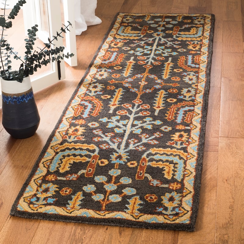 SAFAVIEH Handmade Heritage Journey Traditional Oriental Wool Rug - 2'3" x 8' Runner - Charcoal/Multi