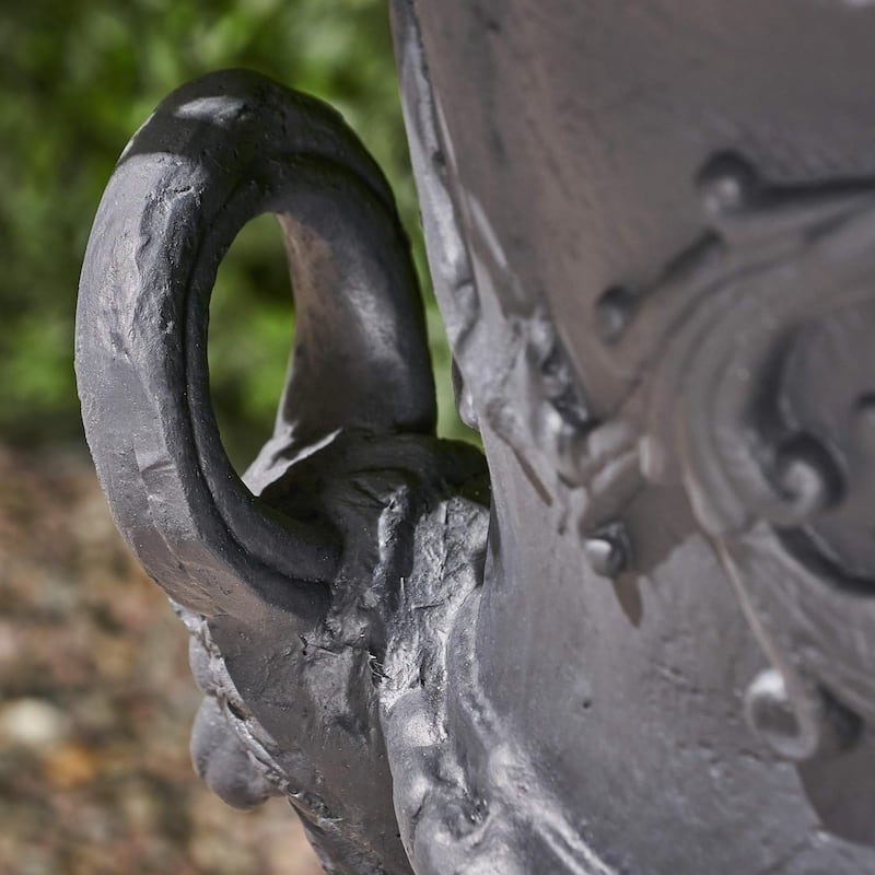 Handmade Chalice Planter Botanical Details drainage hole and stopper