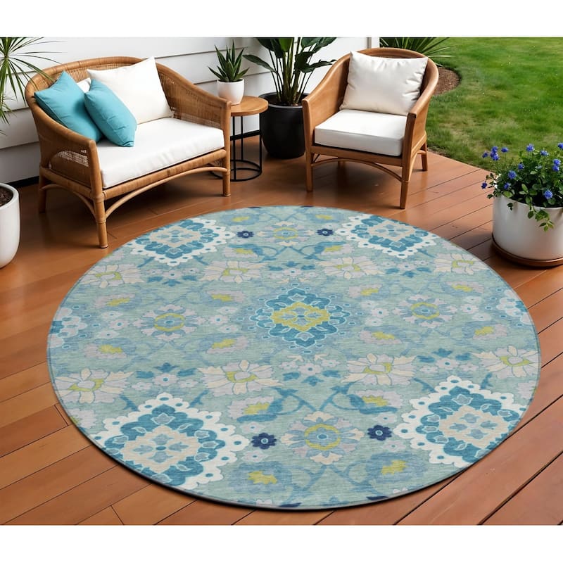 HomeRoots Oriental Traditional Rectangle Outdoor Rug - 8' Round