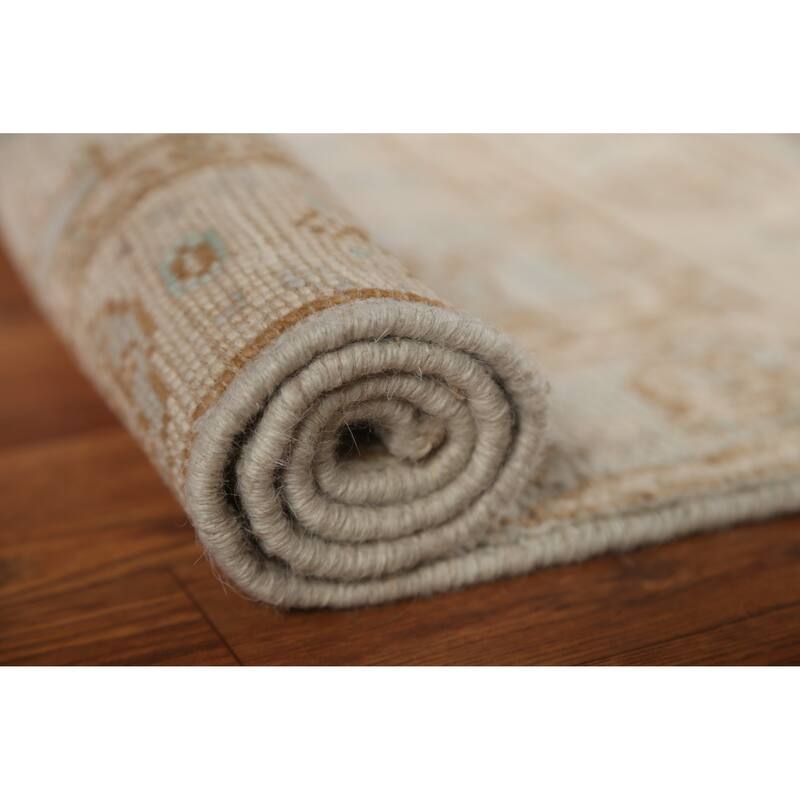 Hand Knotted Oriental 100% Wool Carpet Transitional Medallion Beige & Ivories Oushak Area Rug - 2' 11'' X 2' 0''