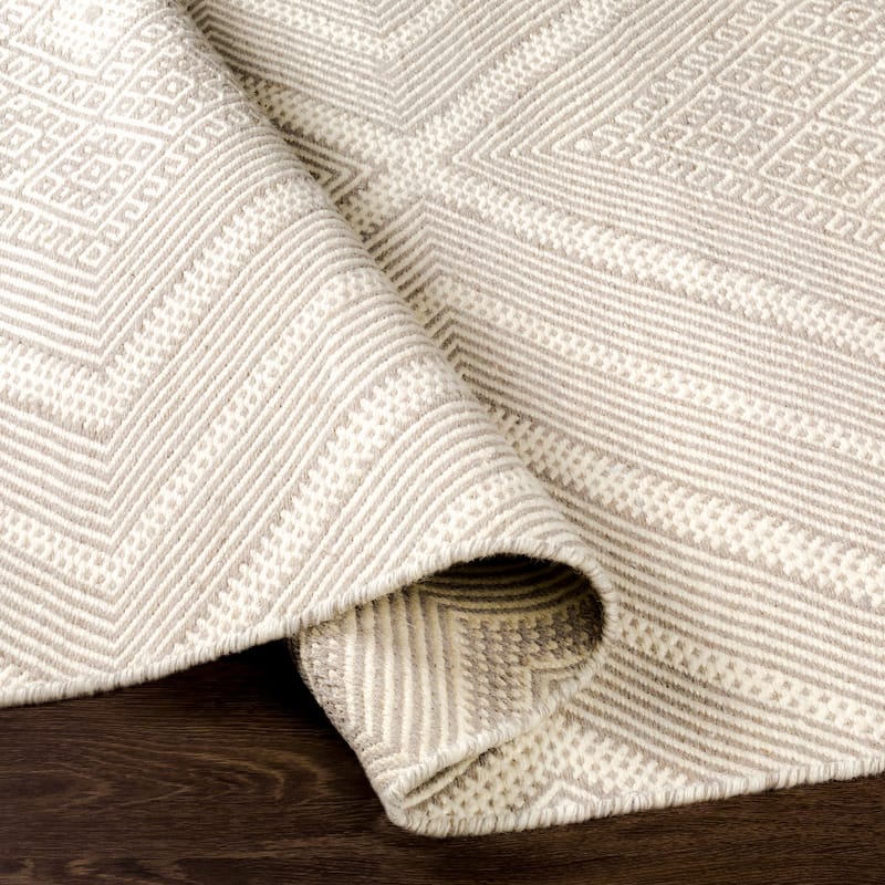 Artistic Weavers Vaikar Moroccan Diamond Hand Woven Area Rug