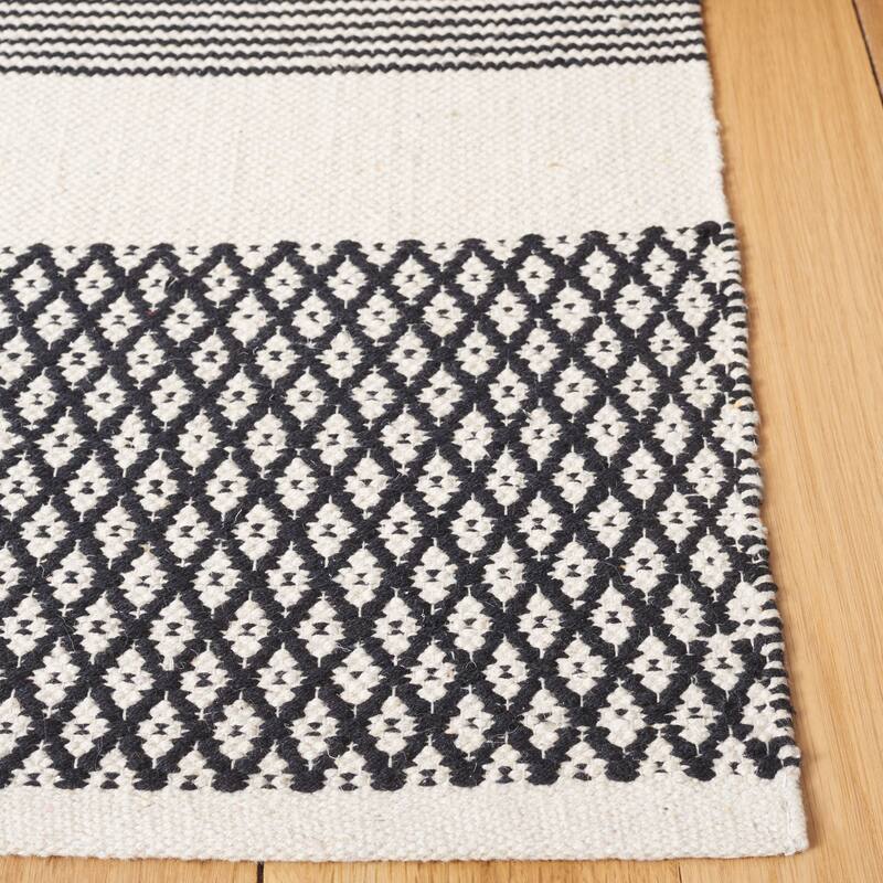 SAFAVIEH Hand-Woven Kilim Delisa Flatweave Cotton Rug