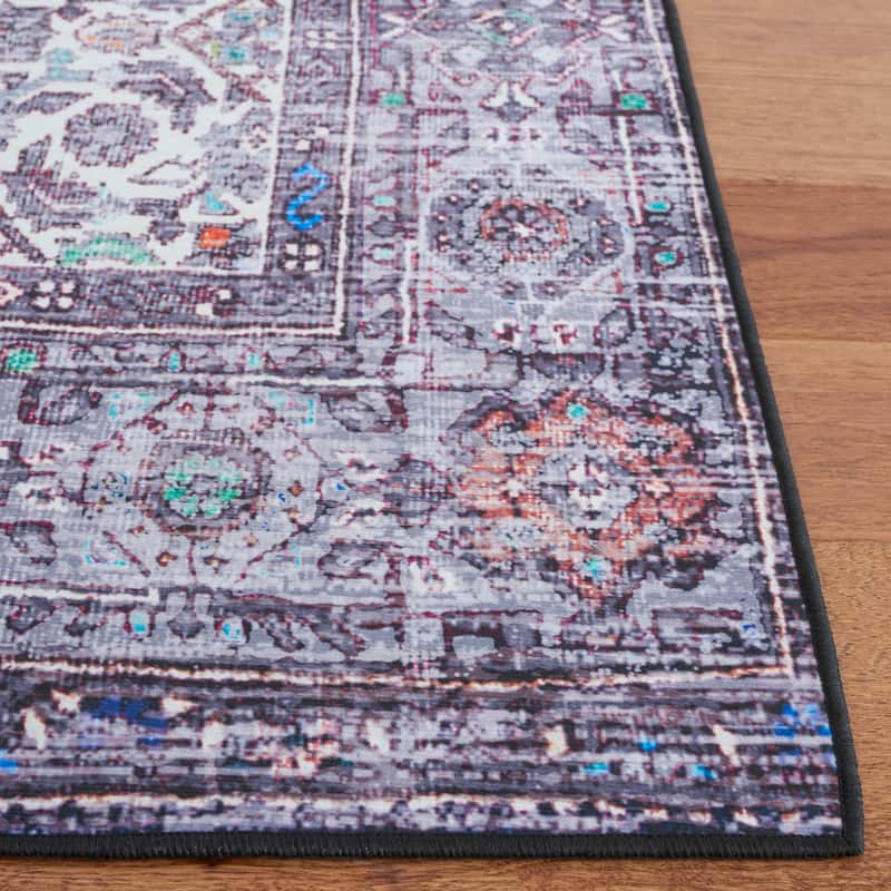 SAFAVIEH Tucson Machine Washable Slip Resistant Hildetraud Oriental Medallion