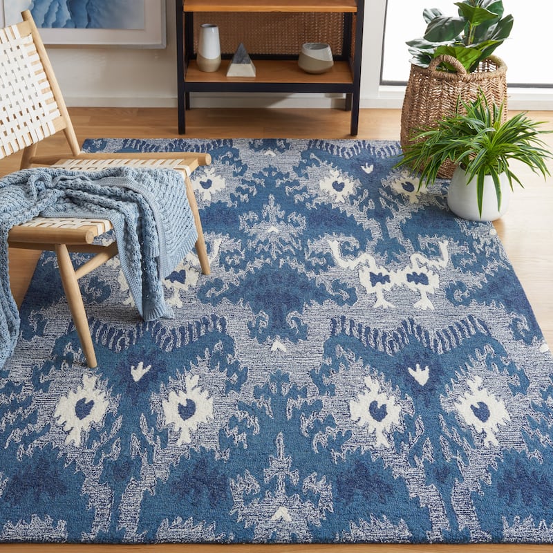 SAFAVIEH Handmade Ikat Engeltje Bohemian Wool Rug - 4' x 6' - Blue/Ivory
