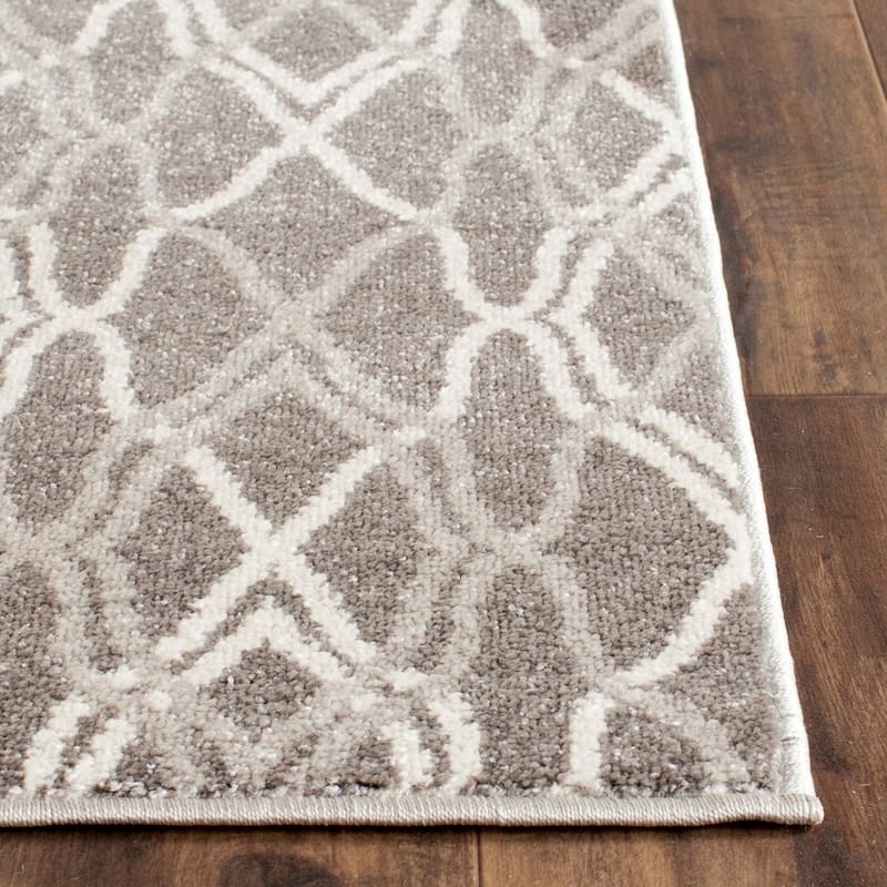 SAFAVIEH Amherst Dursiye Modern Rug