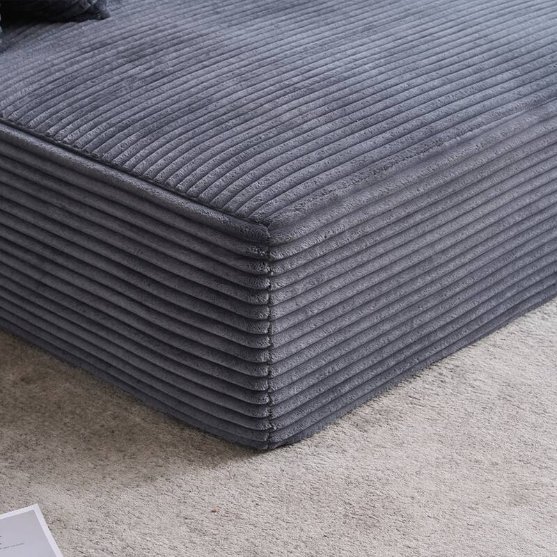 Versatile Oversized Chaise Longue Chair for Relaxing and Sleeping