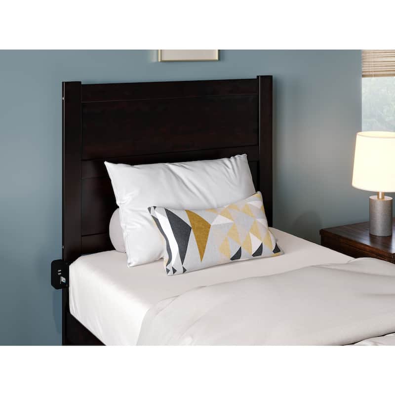 Platform Bed - 38" x 76" x 47"