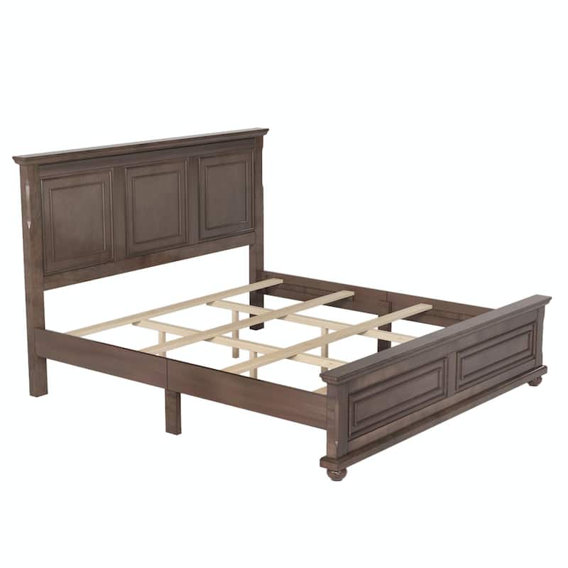 Vintage Pinewood Bed in Traditional Town and Country Style