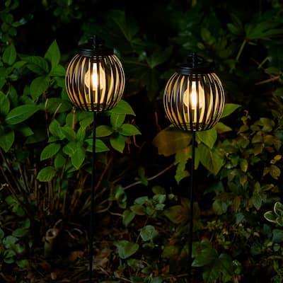 Glitzhome Metal Stripes Waterproof Solar Powered Outdoor Lantern with Garden Stake
