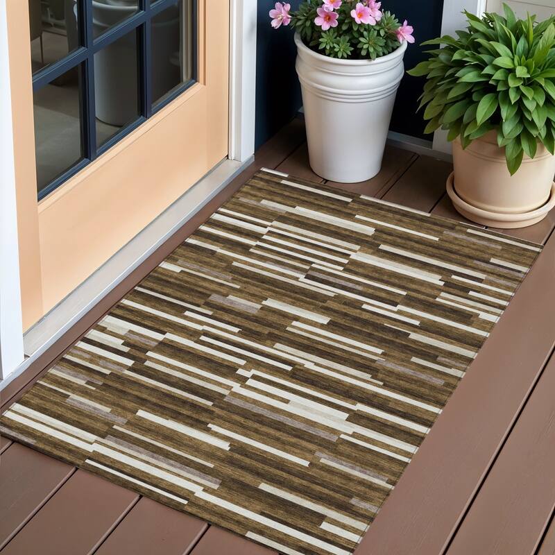 HomeRoots Striped Transitional Rectangle Outdoor Rug - 3' x 5'
