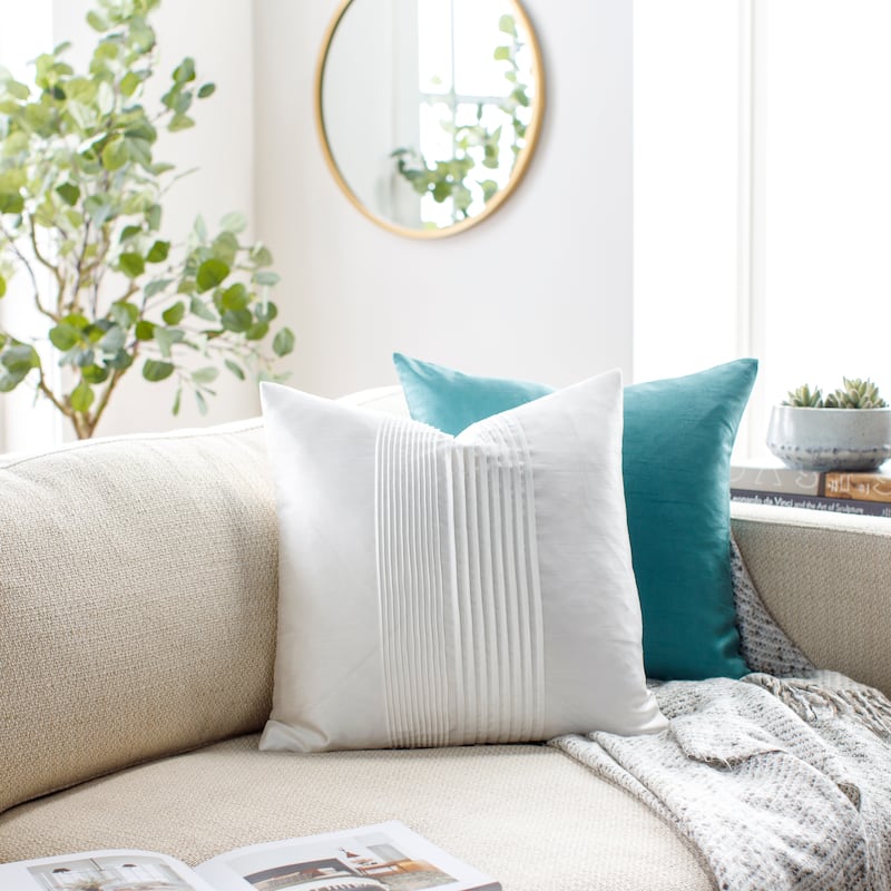 Livabliss Hind Pleated Square 22-inch Decorative Pillow