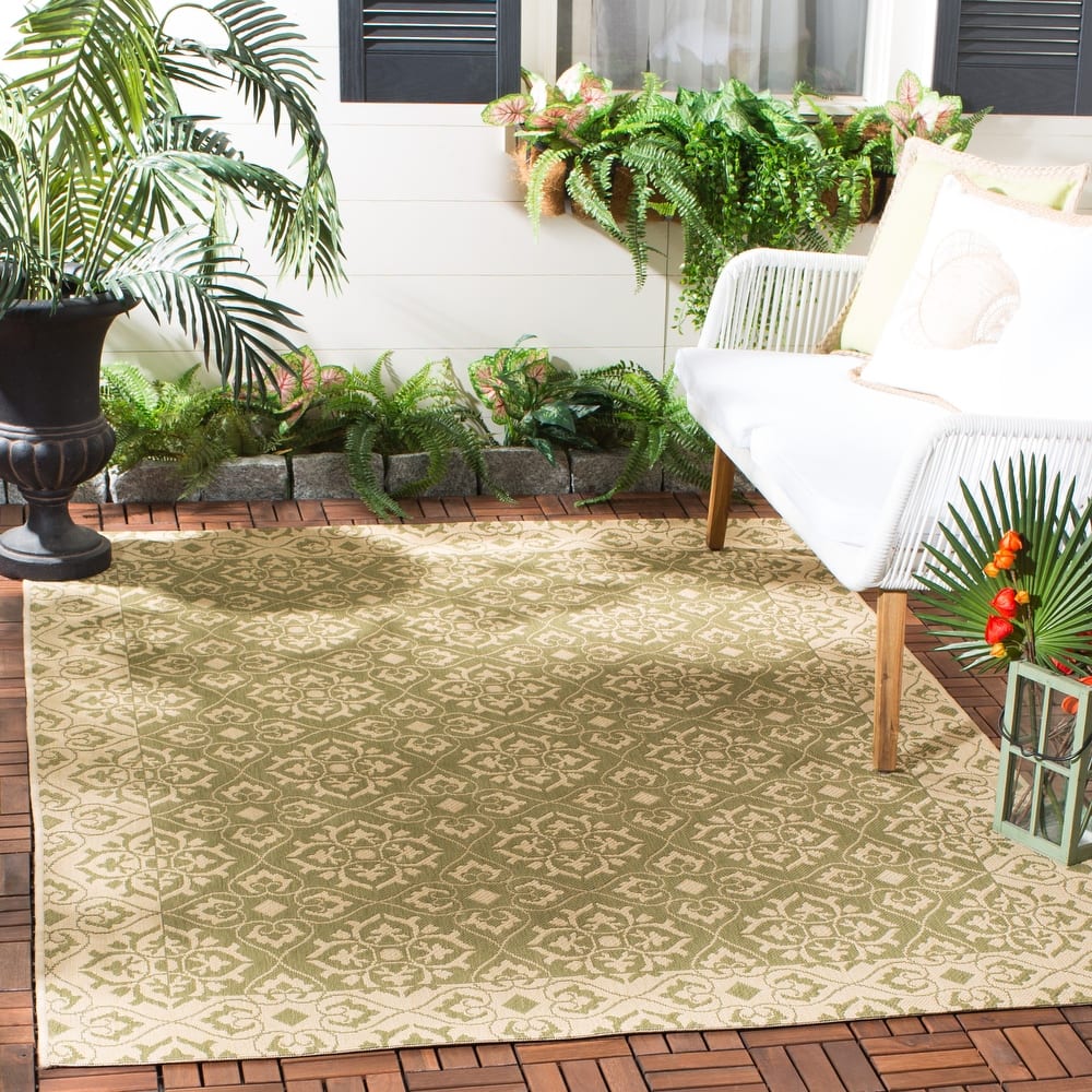 SAFAVIEH Courtyard Nejka Indoor/ Outdoor Waterproof Patio Backyard Rug