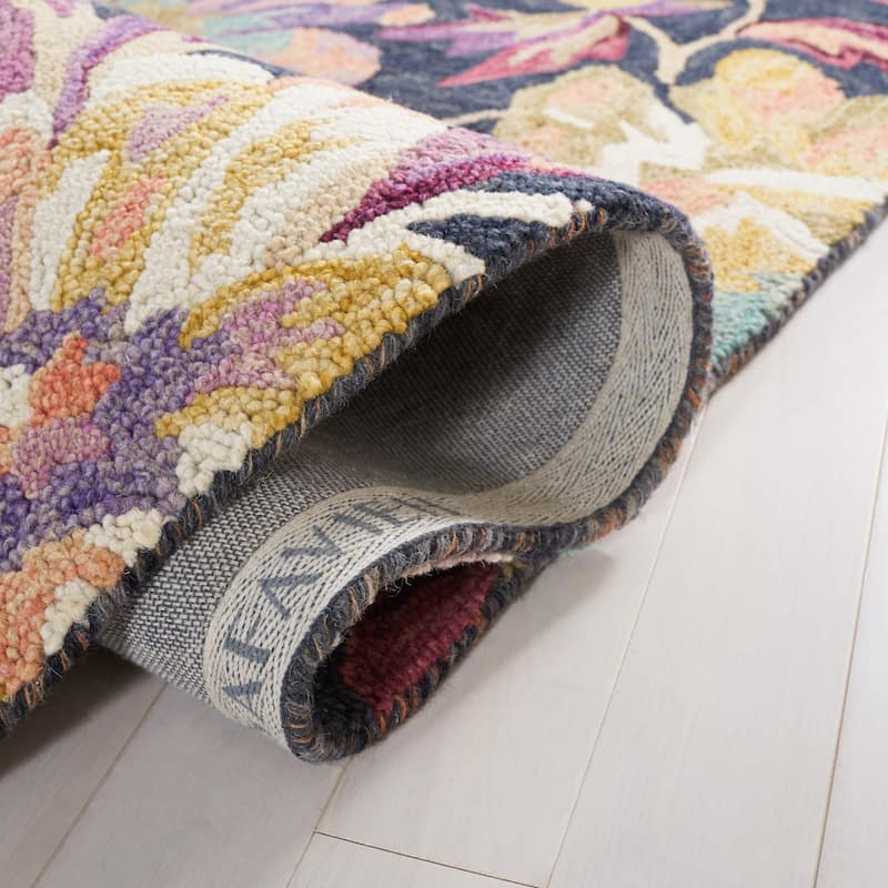 SAFAVIEH Handmade Blossom Roselotte French Country Floral Wool Rug