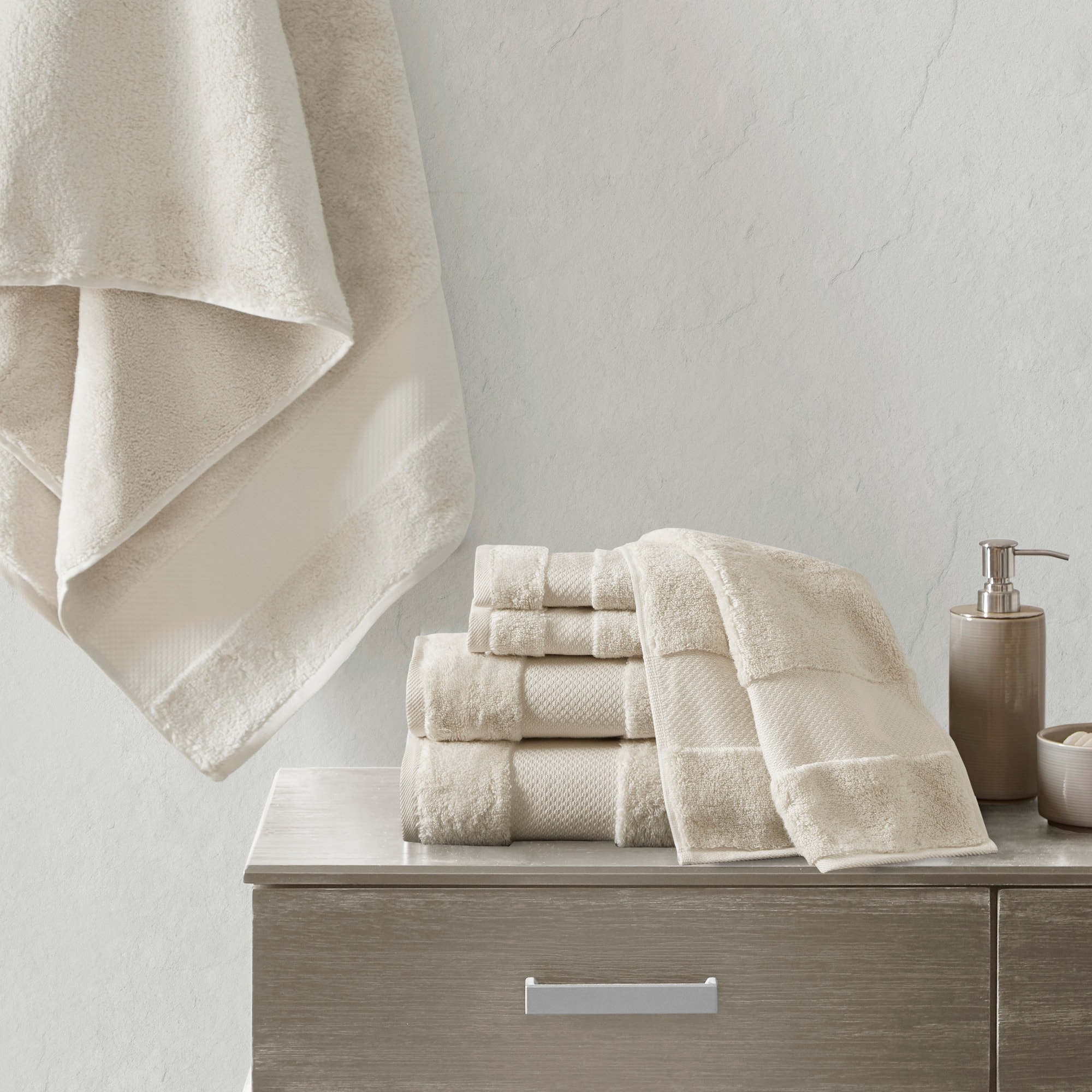 Madison Park Signature Splendor 1000gsm 100-percent Cotton 6 Piece Towel  Set - On Sale - Bed Bath & Beyond - 28019615