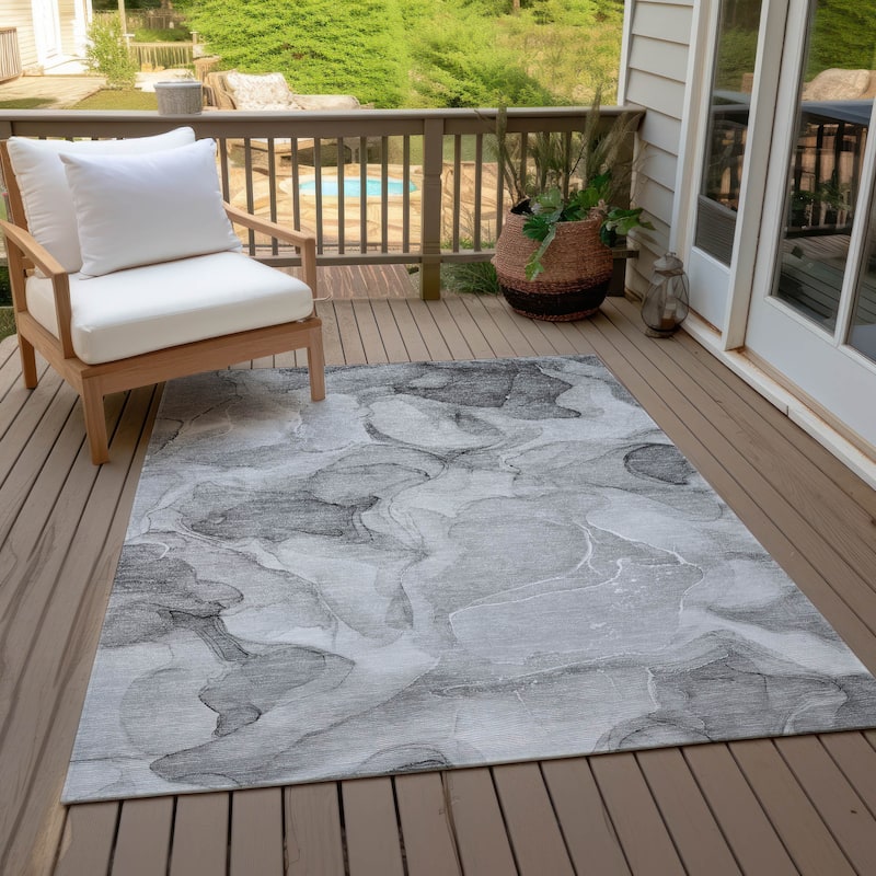 Machine Washable Indoor/ Outdoor Chantille Watercolor Gray Rug