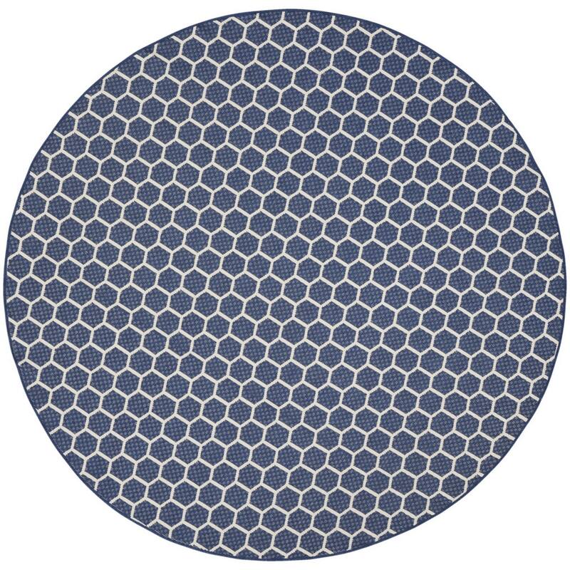 HomeRoots Geometric Modern Rectangle Outdoor Rug - 8' Round