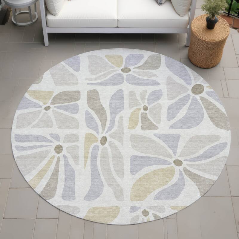 Machine Washable Indoor/ Outdoor Modern Gilcrest Chantille Rug - Ivory - 8' x 8'