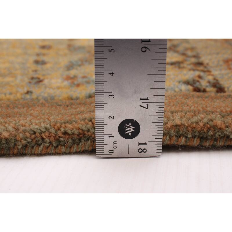 ECARPETGALLERY Machine Woven Kyra Tan Wool Rug - 5'6 x 7'3