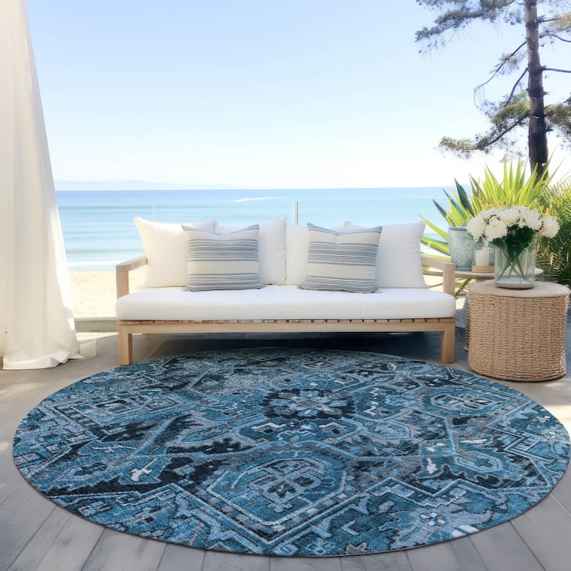 Machine Washable Indoor/ Outdoor Traditional Boho Chantille Rug