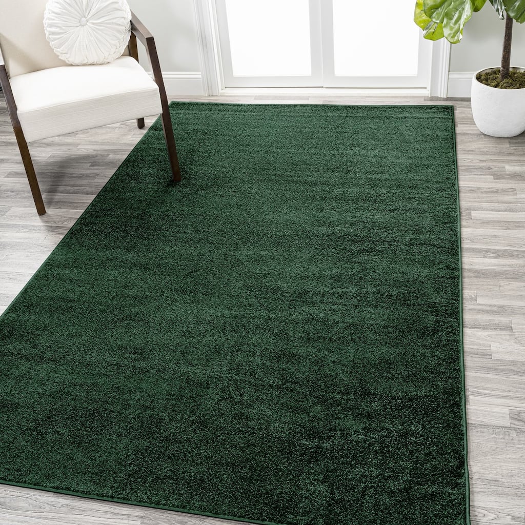 JONATHAN Y Tumbling Solid Low-Pile Area Rug