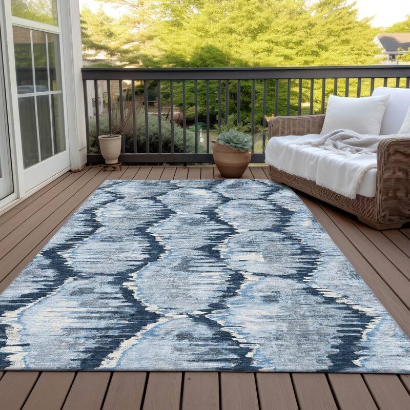 Machine Washable Indoor/ Outdoor Chantille Contemporary Abstract Rug - Navy - 8' x 10'