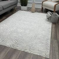 COSMOLiving Natura Gray Leopard Silver Shine Area Rug - On Sale - Bed ...