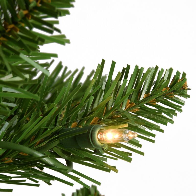 National Tree Company 7.5 ft. Peyton Spruce Tree with Clear Lights - 7.5 Foot
