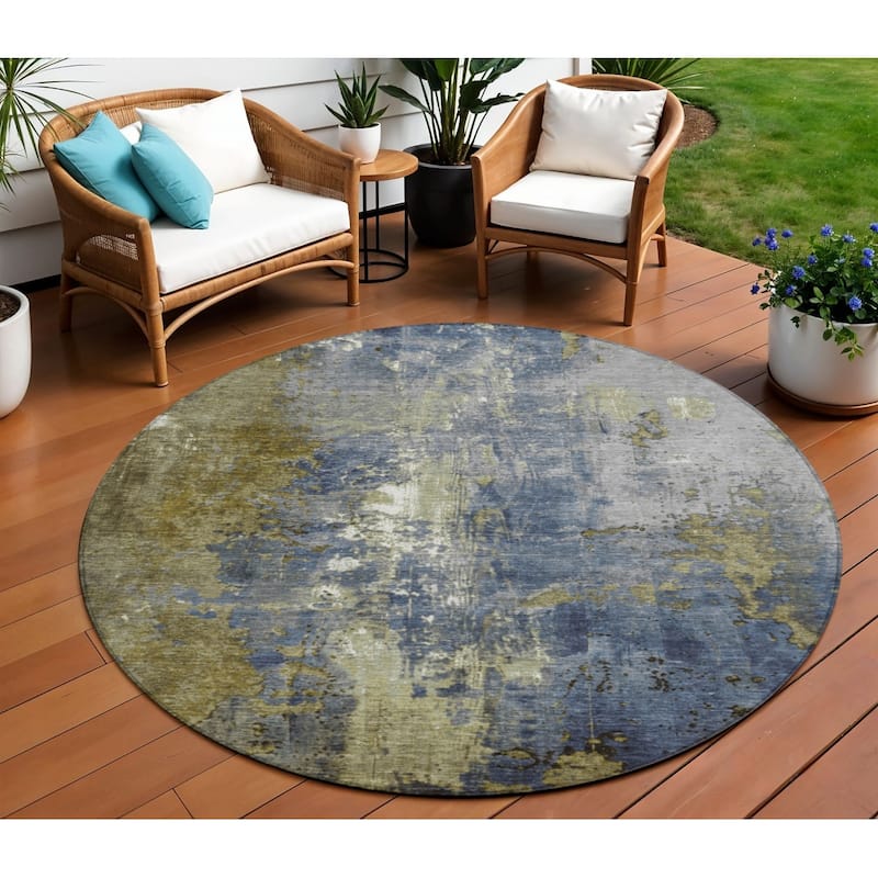 HomeRoots Abstract Transitional Rectangle Outdoor Rug - 8' Round