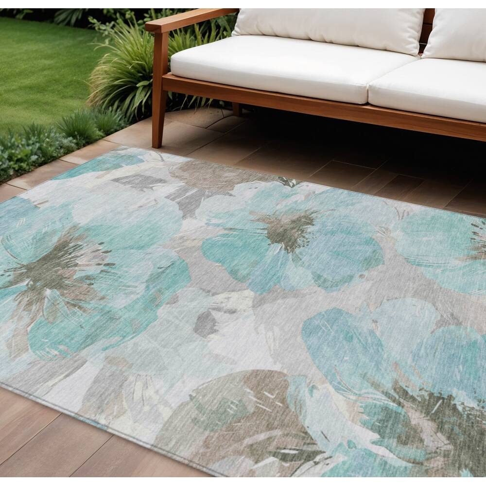 HomeRoots Floral Transitional Rectangle Outdoor Rug