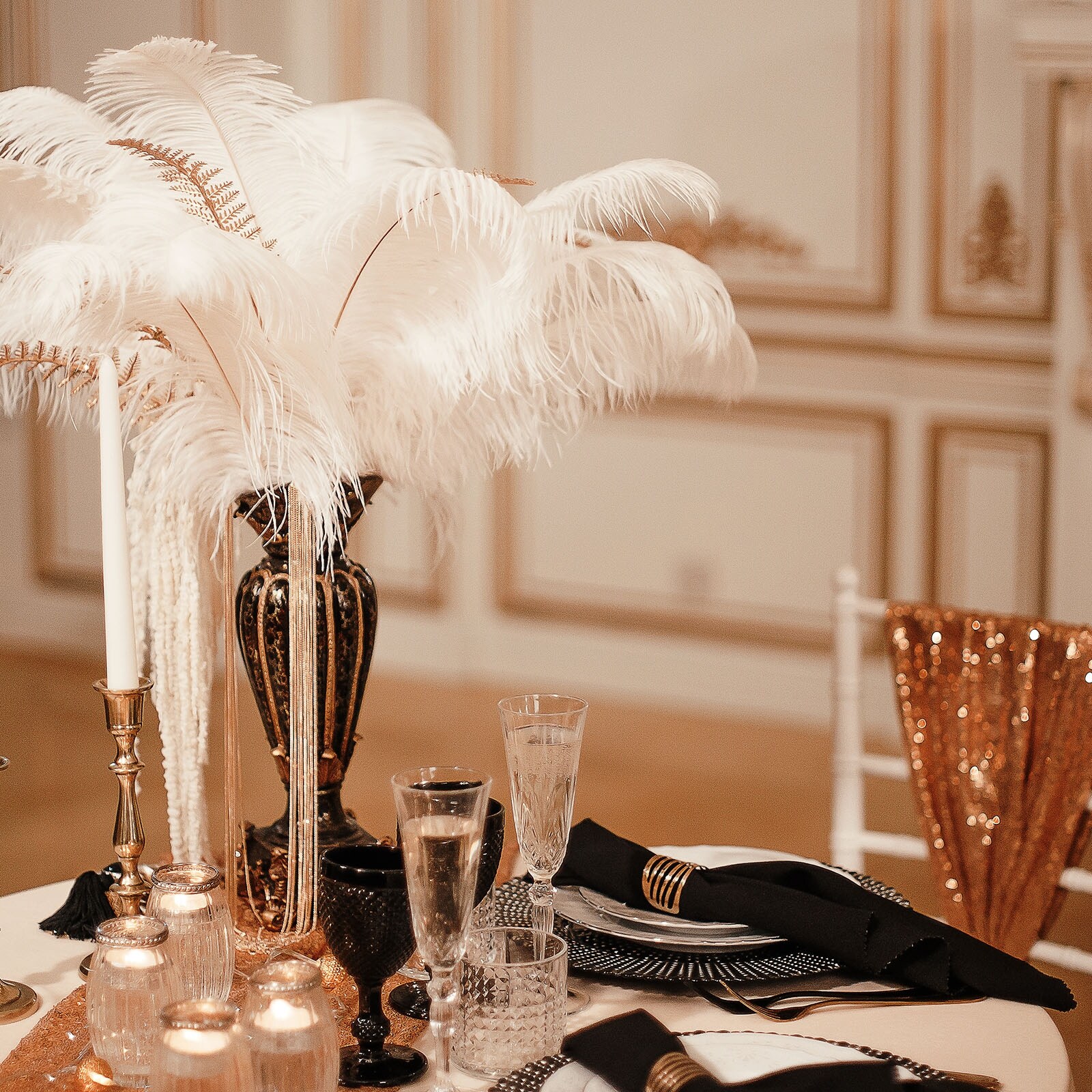 100 Pcs Natural Black / White Ostrich Feathers for Wedding Party (White) -  Bed Bath \u0026 Beyond - 37974124, image size:1600x1600